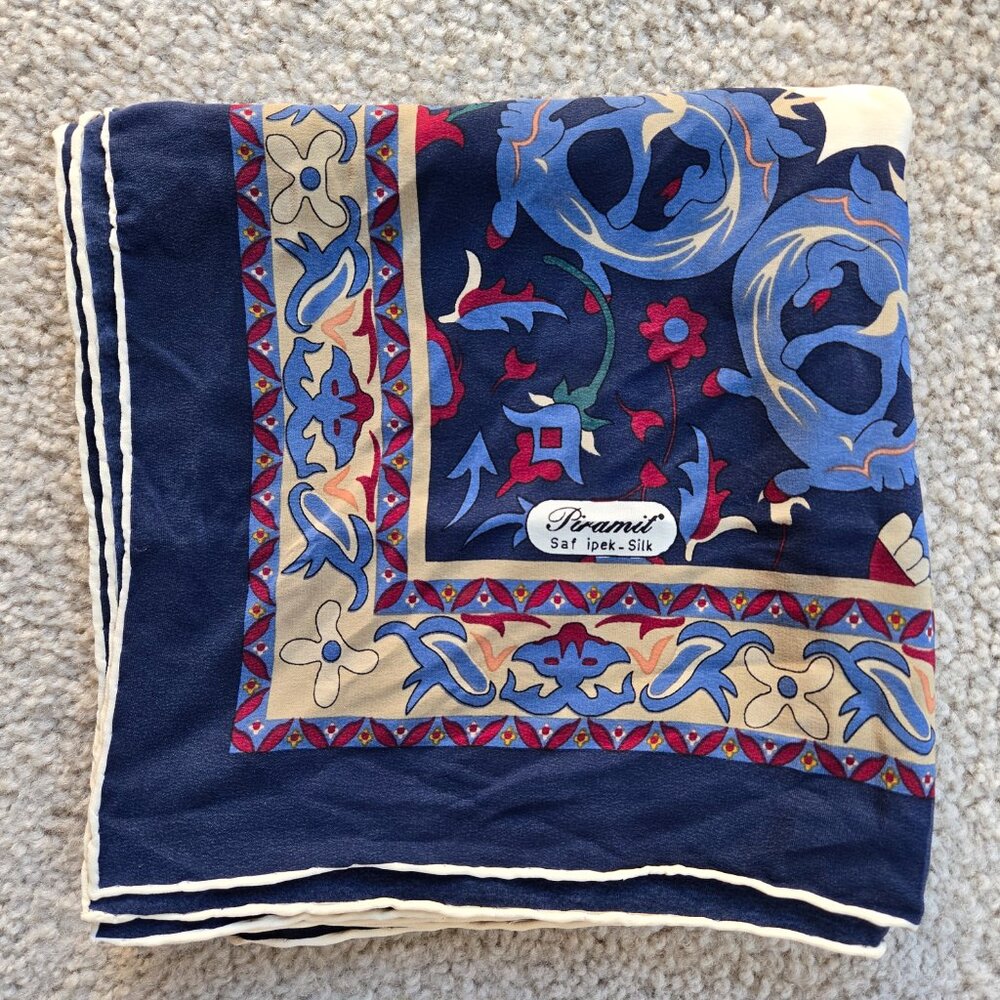 Piramit Turkish Silk Scarf with hand-rolled hems - Picture 8 of 8